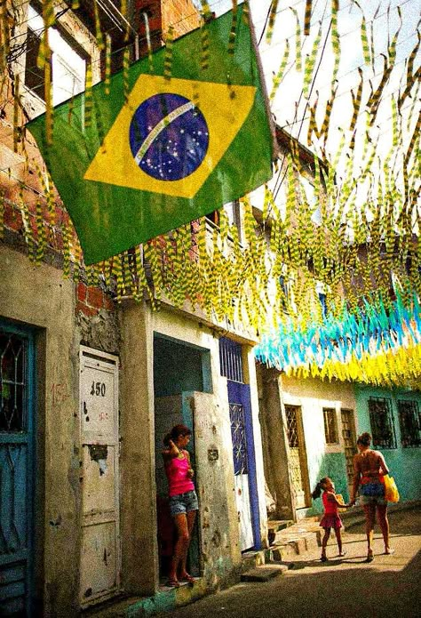 Brazil Aesthetic Vintage, Brazil Party, Brazil Life, Brazilian Vibes, Brazil Vibes, Brazil Culture, Brazil Art, Brasil Aesthetic, America Party