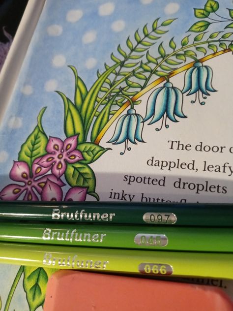 Pencil Colour Blending, Brutfuner Color Combos, Brutfuner Color Combinations, Johanna Basford Butterfly, Ivy And The Inky Butterfly Coloring Book, Color Names Chart, Animorphia Coloring Book, Johanna Basford Coloring Book Ivy And The Inky Butterfly, Animorphia Coloring