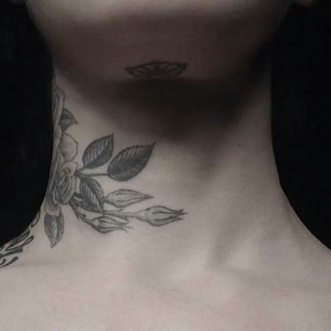 Almasy bosphorus... Kat Von D: suprasternal notch Kat Von D Neck Tattoo, Kat Von D Style, Rose Neck Tattoo, Tattoo 2024, D Rose, Belly Tattoos, March 5th, Aesthetic Goth, Tattoo Project