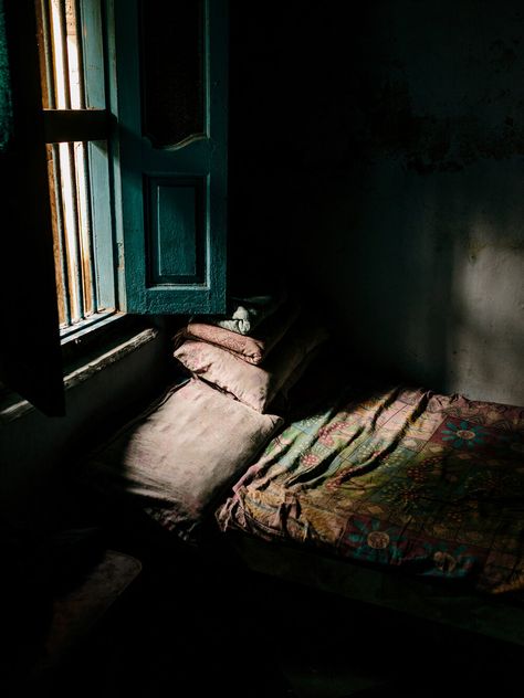 Interiors of India — NIRAV PATEL Low Key Lighting, Ring Lamp, Portrait Editorial, Dark Room, Chiaroscuro, Morning Light, Slow Living, Home Room Design, New Print