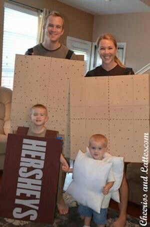 This is a cute home-made family of 4 group costume. Smores Halloween, Meme Costume, Homemade Halloween Costumes, Homemade Halloween, Nails Halloween, S'mores, Group Halloween Costumes, Fantasias Halloween, Family Halloween Costumes