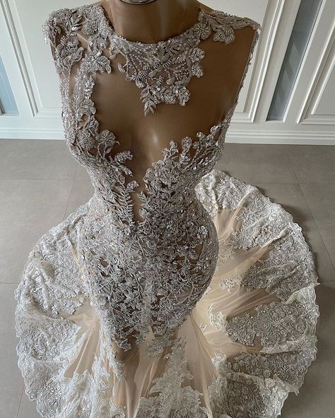 Instagram post by Lumnije Krasniqi LK • Aug 24, 2020 at 5:57pm UTC Extravagant Wedding Dresses, Prom Girl Dresses, Fancy Wedding Dresses, Mermaid Wedding Dresses, Fancy Wedding, Dream Wedding Ideas Dresses, Stunning Wedding Dresses, Pretty Prom Dresses, Aso Ebi