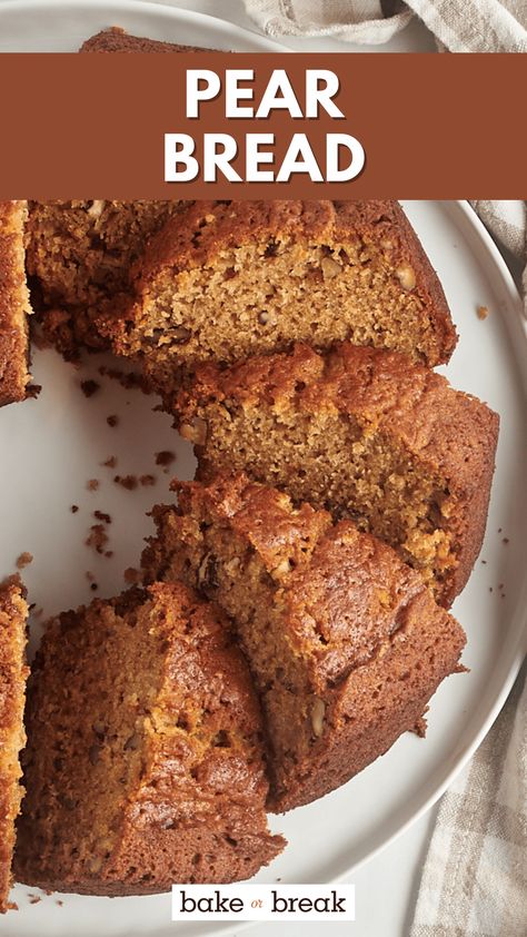 This pear bread is the perfect way to highlight sweet, ripe pears in your fall baking. It's a delicious and easy recipe that’s just as good for breakfast as it is for dessert! Pear Quick Bread Recipes, Pear Butter Bread, Canned Pear Bread Recipes, Spiced Pear Bread, Sliced Pears Recipes, Ripe Pear Recipes Easy, Easy Ways To Preserve Pears, Recipes With Ripe Pears, What To Make With Ripe Pears