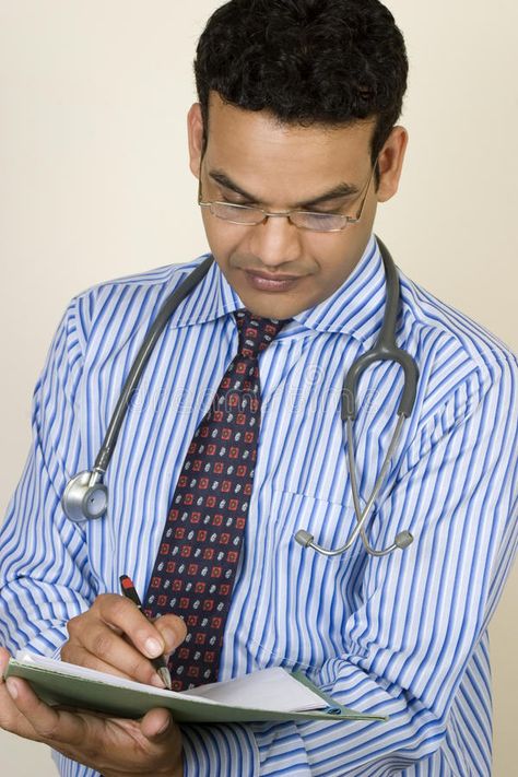 Indian Doctor Images, Writing A Report, Doctor Report, Doctor Writing, Indian Doctor, Sita Photo, Ram Sita Photo, Doctor Images, Ram Sita