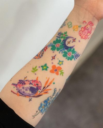 Tomato Ideas, Graphic Tattoos, Bone Tattoo, Uv Tattoo, Funky Tattoos, Kawaii Tattoo, Tatuaje A Color, Collar Bone, Aesthetic Tattoo