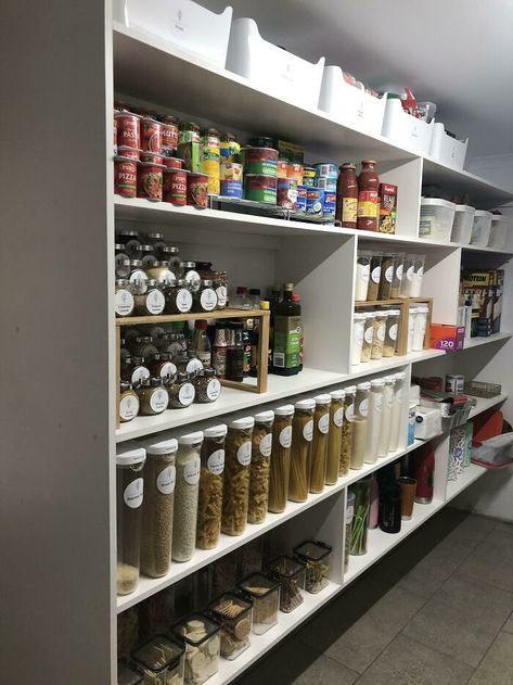 New Pantry Tool Shop Organization, Roof Storage, Perfect Pantry, Craft Cabinet, Bookshelf Organization, Organization Skills, Clean Space, Pantry Items, Organize Declutter