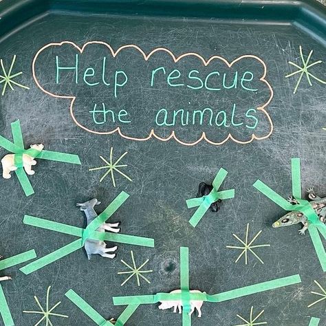 Tuff Tray Obsessed on Instagram: "Our Nursery class have been rescuing animals - fine motor edition! Thank you for sharing @theladybirdshed 🐞 #animals #animalrescue #pets #tufftray #tufftrayideas #tufftrayactivities #tufftrayobsessed #eyfs #ps1 #finemotorskills #finemotor #colour #crafts #paper #art #children #kids #teach #play #learn #sharingideas #preschool #school #classroom #childrensactivities #happy #fun #continuousprovision" Eyfs Zoo Activities, Pets Tuff Tray Ideas, Safari Eyfs Activities, Animal Topic Eyfs, Zoo Animal Bulletin Board Ideas, Safari Art For Toddlers, Jungle Eyfs Activities, World Animal Day Activities For Kids, Zoo Tuff Tray Ideas