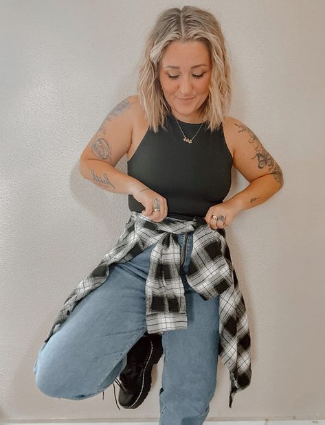 Rock Mom Style Outfits, Summer Outfits Vintage 90s, Edgy Mom Outfits, Edgy Outfits Summer, Summer Outfits Vintage, Edgy Outfits Grunge, Rock Chic Outfits, Summer Fall Outfit, Outfit Inspo Vintage