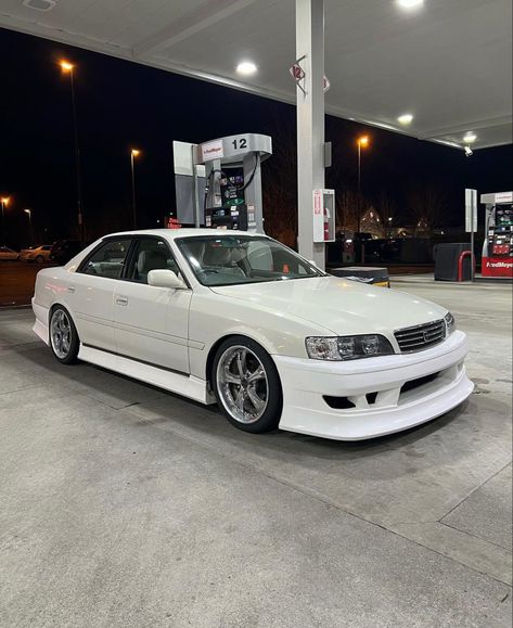 2000s Luxury Cars, 2000s Jdm Cars, Toyota Jzx100 Chaser, Early 2000s Cars, Cars 2000s, Car 2000s, 90s Toyota, Jdm 90s, 90s Japanese Cars