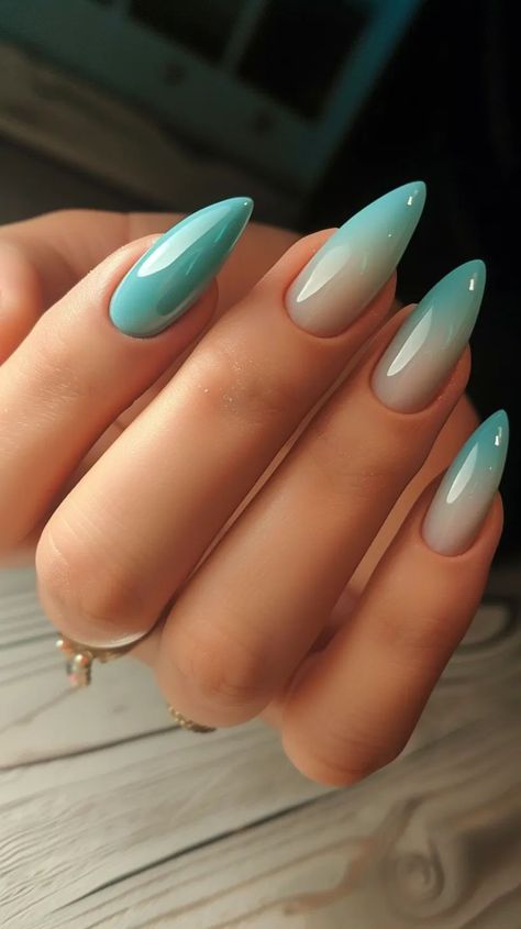 Blue Green Ombre Nails, Green And Blue Nails Designs, Blue And Green Nails Designs, Green Blue Nails, Green And Blue Nails, Blue Green Nails, Pool Nails, Her Nails, Beach Nails