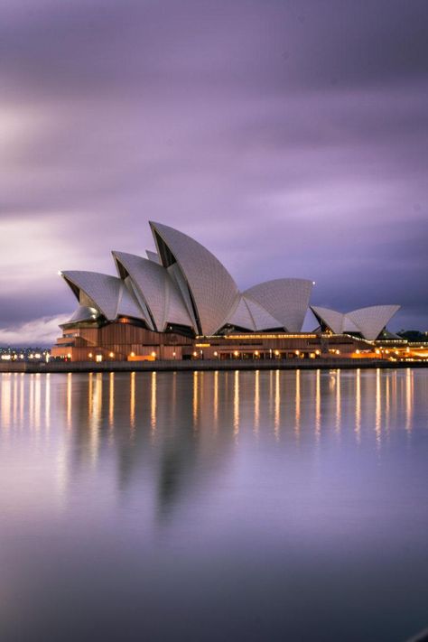 20 Famous Landmarks in Sydney Australia (100% worth a visit) Famous Landmarks Aesthetic, Landmarks Aesthetic, Landmarks Photography, Australia Landmarks, Famous Places Around The World, World Famous Places, Architectural Landmarks, Famous Structures, Australia Nature