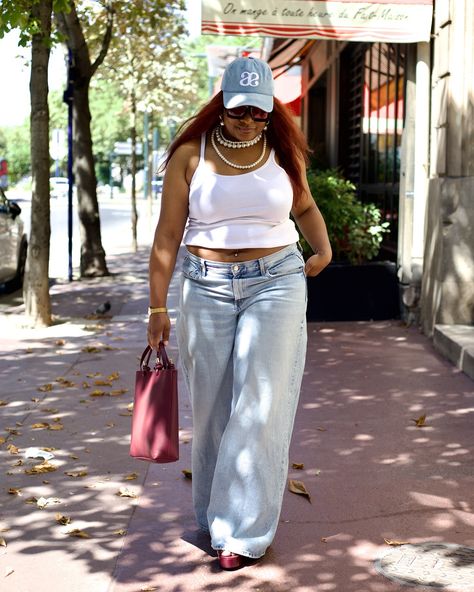 Tenue du Jour, Look en Jean, Street Fashion, Mode Parisienne, Curvy Black Girl, Midsize Woman, Jean baggy, Mode Grande Taille  Pour reproduire ce look 👉🏾 cliquez sur le lien de l’épingle 📌 (affiliation) Baggy Plus Size Jeans, Baggy Jeans Plus Size Outfit, How To Style Baggy Jeans Plus Size, Plus Size Baggy Jeans Outfit, Low Rise Baggy Jeans Plus Size, Baggy Jeans Plus Sized, Baggy Jeans Outfit, Curvy Jeans, Jeans Denim