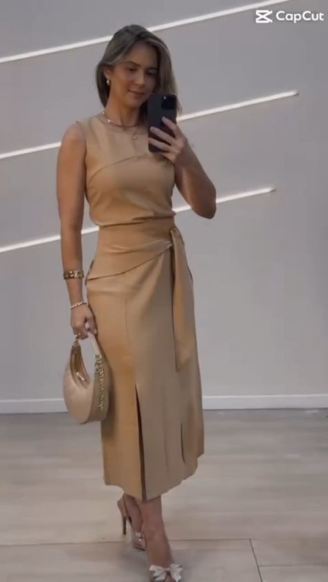 Samya Andrade Atacado | Conjunto disponível P/M/G . . | Instagram Olivia Dunne, Gala Outfits, Coachella Outfits, Met Gala Outfits, Rose Parade, Formal Wear Women, Beige Outfit, Date Dresses, Coachella Outfit