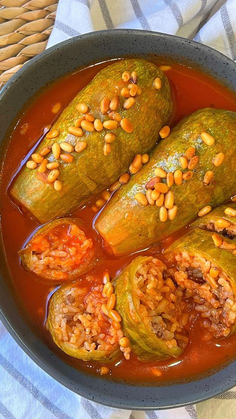 Kousa Banadora Recipe https://resepmamiku.com/en/kousa-banadora-saharskitchen_ Zucchini Stuffed, Middle Eastern Cuisine, Stuffed Zucchini, Middle Eastern Dishes, Cooked Rice, Eastern Cuisine, Diced Tomatoes, Minced Meat, Crushed Garlic