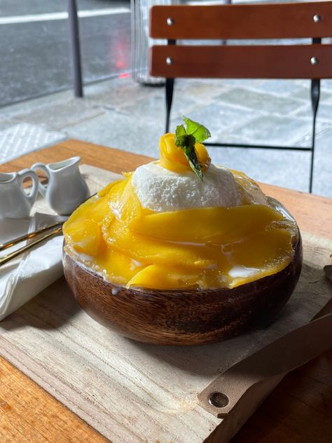 Bingsu Aesthetic, Mango Bingsu, 2024 Vision, Korean Food, Dessert Recipes, Mango, Yummy Food, Restaurant, Japan