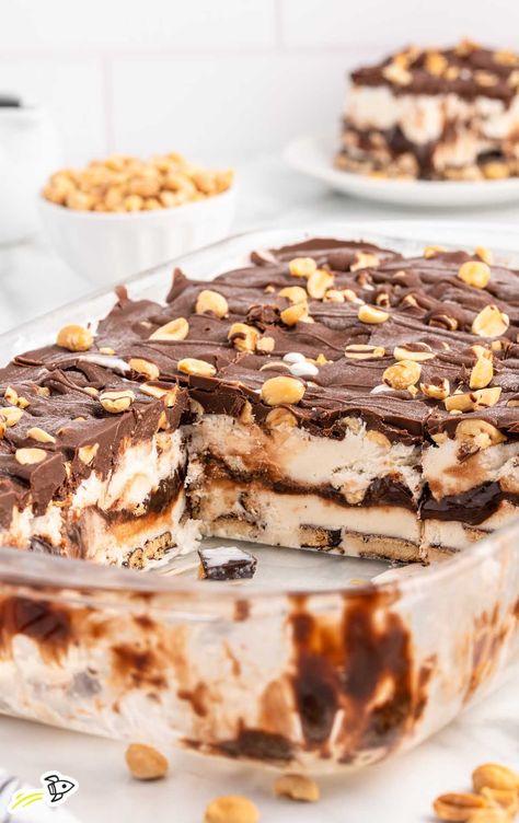 Buster Bar, Buster Bars, Hot Fudge Topping, Princess Pinky Girl, Pinky Girl, Vanilla Ice Cream Recipe, Ice Cream Cake Recipe, Homemade Vanilla Ice Cream, Chocolate Crust