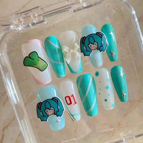 5.23US $ 25% OFF|Hatsune Miku Handmade Three Dimensional Wearable Manicure, Two Dimensional Animation Peripheral Portable Removable Nail Patch| |   - AliExpress Miku Nail Art, Hatsune Miku Nails Ideas, Hatsune Miku Nails, Miku Nails, Cosplay Nails, Animated Nails, Cartoons Nails, Strawberry Miku, Sanrio Summer