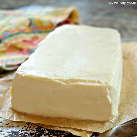 Easy Cashew Cream Cheese {vegan, paleo} | power hungry Easy Vegan Cheese Recipe, Cheese Benefits, Cashew Cream Cheese, Baked Appetizers, Cheese Vegan, Plant Based Cheese, Nut Cheese, Vegan Cheese Recipes, Vegan Cream