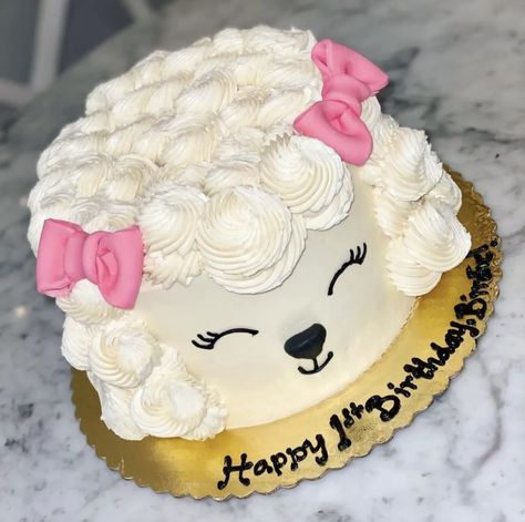 Dog Themed Birthday Cake Girls, Poodle Cupcake Cake, Bday Cake For Dogs, Poodle Birthday Party, Poodle Party Theme, Poodle Cake Ideas, Poodle Birthday Cake, Dog Decorated Cake, Dog Cake Decoration