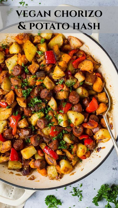 Chorizo Potato, Chorizo Hash, Vegan Brunch Recipes, Vegan Chorizo, Chorizo And Potato, Chorizo Recipes, Breakfast Hash, Vegan Brunch, Potato Hash