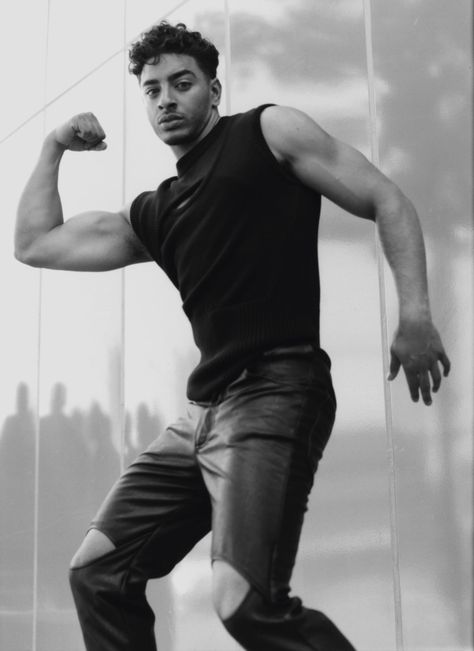 Dominican Transgender Model, Laith Ashley De La Cruz Laith Ashley, Eggplant Emoji, Model Standing, Fashion Culture, Body Poses, Quick Hairstyles, Black Mamba, Body Image, Boys Who