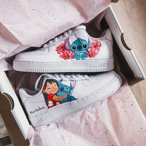 Boty Converse, Sepatu Air Jordan, Kasut Nike, Painted Shoes Diy, Custom Shoes Diy, Nike Shoes Air Force, Stitch Stuff, White Nike Shoes, Jordan Shoes Girls