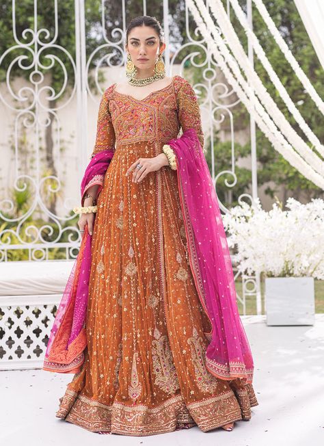 Dholki Dresses, Angharka Style, Mehandi Dress, Pakistani Mehndi Dress, Farah Talib Aziz, Affan Waheed, Mehndi Bride, Indian Dress Up, Mehndi Outfit