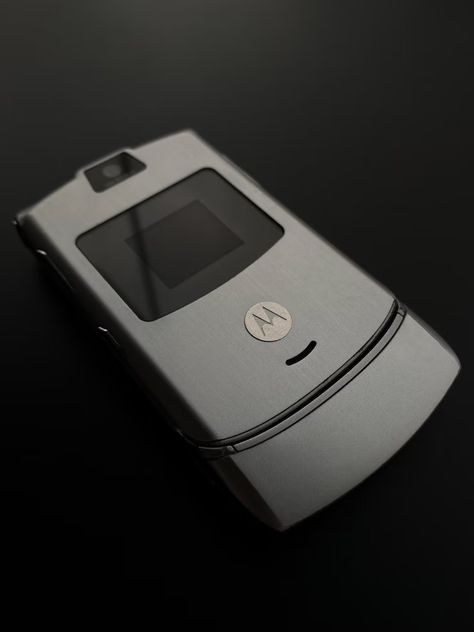 grey and black flip phone photo – Free Grey Image on Unsplash Black Flip Phone, Razor Phone, Motorola Flip Phone, Motorola Flip, Phone Photo, Flip Phone, Which Is Better, Launching Soon, Purple