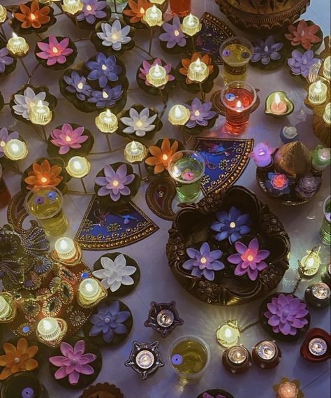 Diwali Aesthetic, Desi Art, South Asian Aesthetic, Desi Aesthetics, Desi Love, Indian Flowers, Indian Heritage, Indian Aesthetic, Indian Festivals