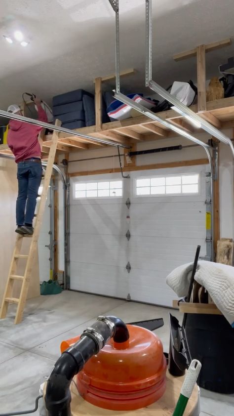 Diy Overhead Garage Storage, Diy Garage Work Bench, Garage Storage Inspiration, Garage Organization Tips, Garage Organisation, Overhead Garage Storage, Garage Renovation, Garage Storage Shelves, Garage Storage Solutions