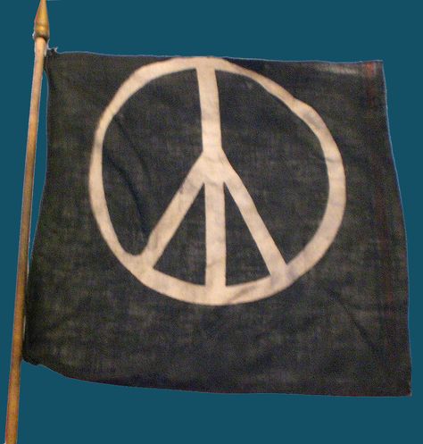 Peace Flag, 1970s Hippie, Hippie Culture, Hippie Peace, Earth Tones, Peace Symbol, Folk Art, Flag, Nail Art