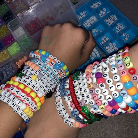 Edc Bracelets Ideas, Rave Bracelets Ideas, Rave Candy Bracelets Ideas, Kandi Bracelets Rave, Edc Bracelets, Rave Candy, Rave Bracelets, Rave Ideas, Festival Bracelets