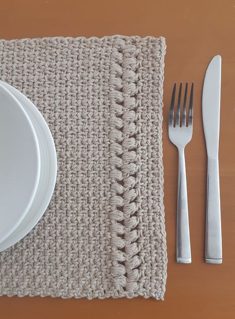 CROCHET PLACE MAT - Free Pattern ⋆ lulostitchco.com Crochet Placemats Free Pattern Rectangle, Crochet Placemats Free Pattern, Coaster Set Crochet, Household Crochet, Crochet Farmhouse, Chunky Crochet Throw, Crochet Fall Decor, Crochet Placemat, Crochet Placemat Patterns