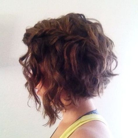 1000 Ideas About Curly Angled Bobs On Pinterest Short Curly pertaining to inverted  bob haircut for Curly Angled Bobs, Kort Bob, Short Permed Hair, Thick Wavy Hair, Short Curly Haircuts, Hair Styles 2014, Haircuts For Curly Hair, Short Wavy Hair, Curly Hair Cuts