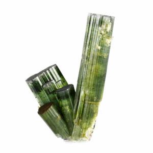 Green Tourmaline Meaning & Crystal Healing Properties | Cystal Healing for Beginners, #crystalhealing #gemstonemeanings #crystals #gemstones Green Tourmaline Meaning, Gemstone Quotes, Tourmaline Meaning, Crystal Ideas, Crystals For Luck, Stone Meanings, Energy Vibes, Hoodoo Spells, Gemstones Chart