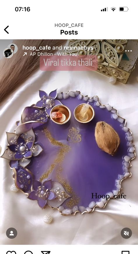 Resin Art Puja Thali, Resin Haldi Platter, Resin Items To Sell, Resin Aarti Thali, Resin Pooja Plate, Resin Art Pooja Thali, Resin Thali Ideas, Resin Pooja Thali Ideas, Haldi Plate