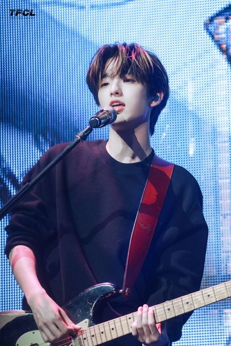 Park Jae Hyung, Day6 Jae, Jae Day6, Hairstyle Inspiration, Attack On Titan Anime, Kpop Boy, Asian Boys, The Present, Lee Know