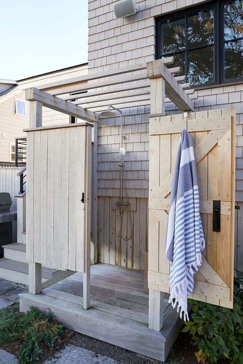 First Place - Decor Maine Maine Beach House, Cottage Showers, Window Casings, Outdoor Shower Beach, Maine Beach, Maine Photography, California Aesthetic, Outdoor Tub, Pool Shower