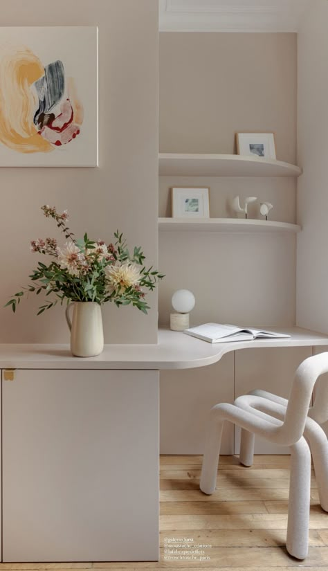 Office Nook In Living Room, Desk Niche, Diy Bureau, Scandi Bedroom, Modern Home Offices, Home Office Table, Happy New Home, Office Nook, Study Nook