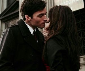 pretty little liars by delaneybendel on We Heart It Teacher X Student Aesthetic, Ezra And Aria, Teacher And Student Relationship, Pretty Little Liars Aria, Ezra Fitz, Ian Harding, Teacher Aesthetic, Aria Montgomery, Teachers Pet