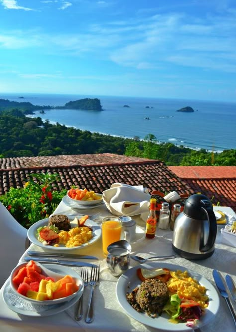 Good Morning View, Outdoor Breakfast, Breakfast Around The World, Romantic Breakfast, Morning View, Morning Breakfast, Breakfast In Bed, Coffee Time, Aesthetic Food