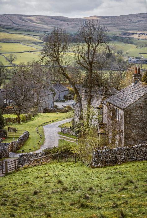 British Country House, Lou Core, Ireland Countryside, Country Core, Autumn Story, Uk Landscape, English Country Cottages, English Houses, England Countryside