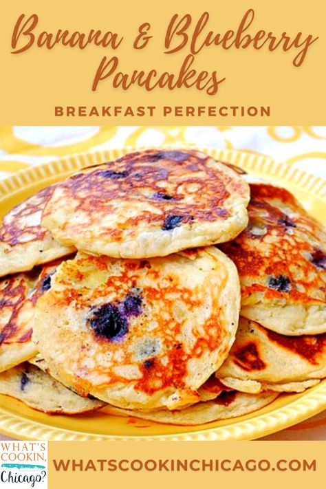 Fancy Pancake Recipe, Blueberry Oatmeal Pancakes, Breakfast Pancakes Recipe, Banana Blueberry Pancakes, Breakfast Christmas, Blueberry Pancakes Recipe, Berry Pancakes, Fruit Pancakes, Fancy Desserts Recipes