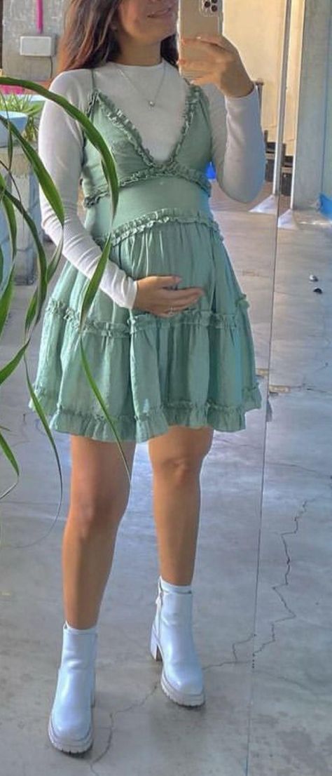 Prego Outfits, Casual Maternity Outfits, Cute Maternity Dresses, Trendy Maternity Outfits, Mommy Outfits, Cute Maternity Outfits, Stylish Maternity Outfits, Pregnancy Looks, Casual Maternity