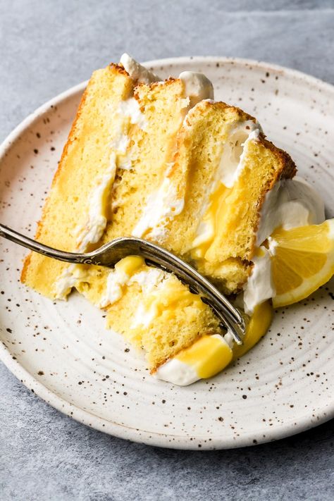 Lemon Birthday Cake, Lemon Birthday Cakes, Curd Cake, Lemon Birthday, Lemon Curd Cake, Homemade Birthday Cakes, Lemon Dessert Recipes, Baking Basics, Baked Fruit