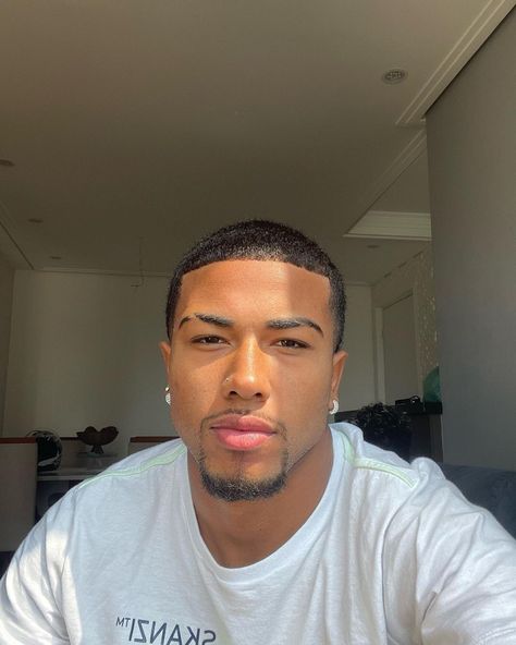 Goatee Styles, Finger Waves Short Hair, Light Skin Men, Black Men Haircuts, Leather Cowboy Boots, Black Men Fashion, Attractive People, Light Skin, Good Looking Men