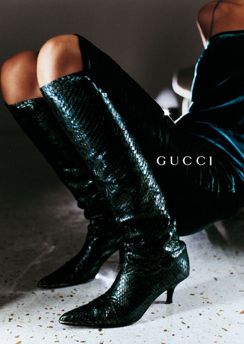 styleregistry: Gucci | Spring 1997 Gucci Photography, Gucci Campaign, Tom Ford Gucci, Fashion Gone Rouge, Gucci Spring, Woman In Black, Carine Roitfeld, Mario Testino, In Your Face