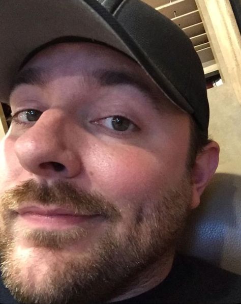 Chris Young Selfie, Voice Message Messenger, Chris Young Concert, Chris Young Music, Alan Young, Jean Smith, Good Woman Quotes, Eric Church, Chris Young