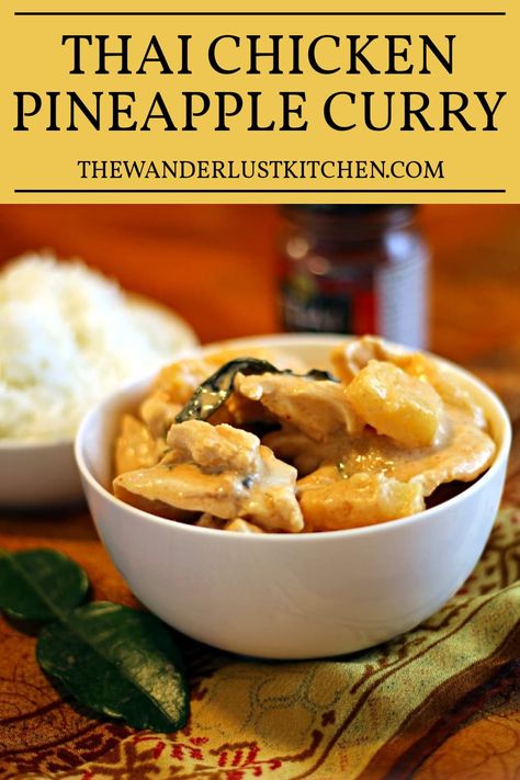 Thai Pineapple Curry, Pineapple Curry Recipe, Pineapple Curry, Chicken Pineapple, Thai Chicken Curry, Spicy Curry, Family Dinner Table, Pineapple Recipes, Mango Chunks