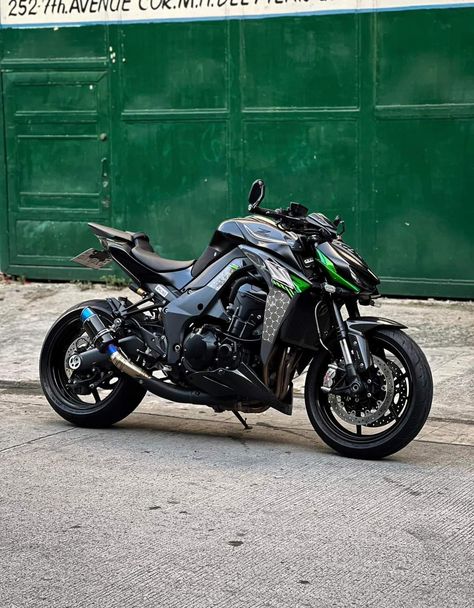 Instagram @z1000_kawasaki_official Z1000 Kawasaki, Ninja Bike, Tmax Yamaha, Bike Pic, Cool Bikes, Motorcycles, Bike, Quick Saves, Instagram